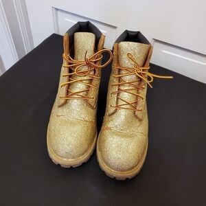 Timberland Boots Covered in Gold Glitter  …